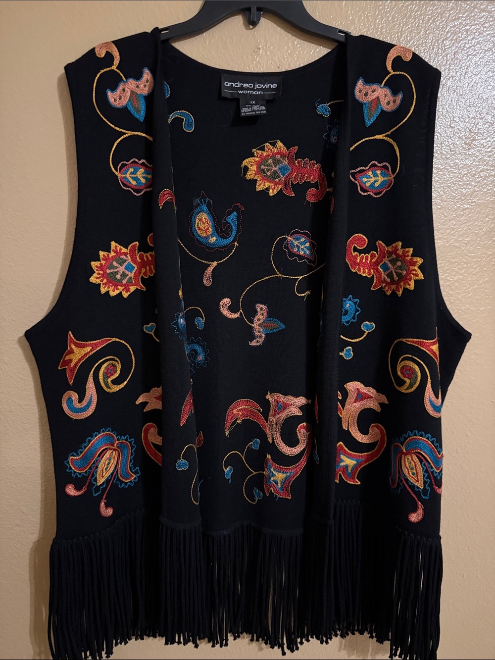 Andrea Jovine Black Sleeveless Sweater Vest with Multicolor Paisley Embroidery